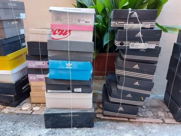 1#7772 Abbigliamento e accessori per uomo e donna