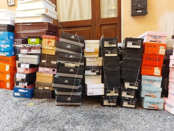 1#7772 Abbigliamento e accessori per uomo e donna