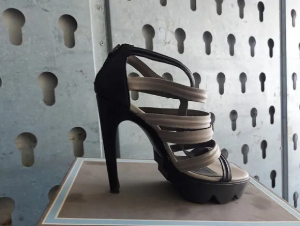 1#7772 Abbigliamento e accessori per uomo e donna