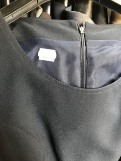 1#4893 Abbigliamento e macchina da cucire Singer