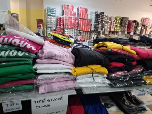 5#8933 Abbigliamento sportivo