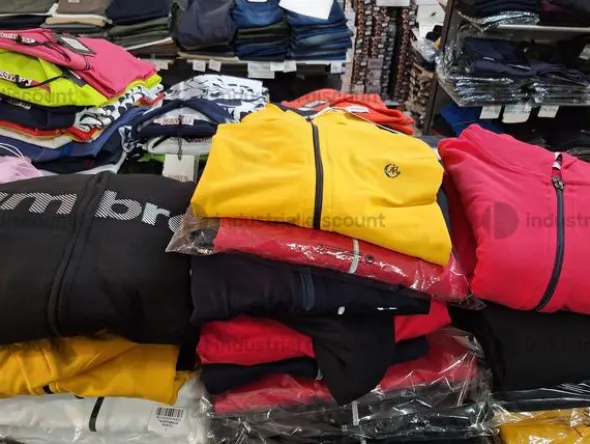 5#8933 Abbigliamento sportivo
