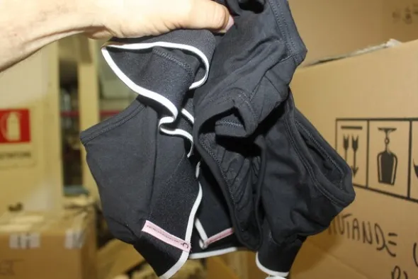 10#6374 Abbigliamento uomo e donna