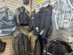2#8890 Accessori e vestiario per biker