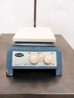 AGITATORE MAGNETICO RISCALDANTE – STUARTCB162 (PIA-8)