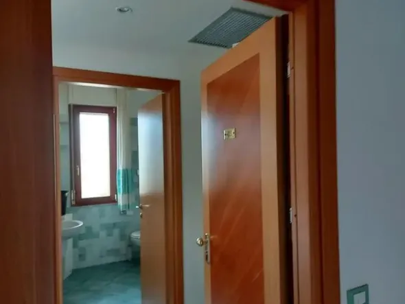 #12269 Albergo con piscina e pertinenze