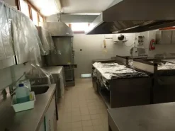 #12269 Albergo con piscina e pertinenze