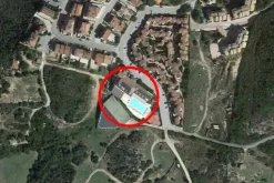 #12269 Albergo con piscina e pertinenze
