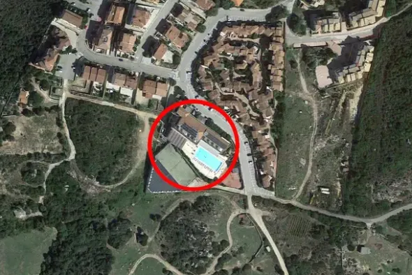 #12269 Albergo con piscina e pertinenze