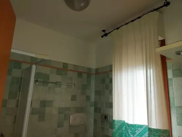 #12269 Albergo con piscina e pertinenze