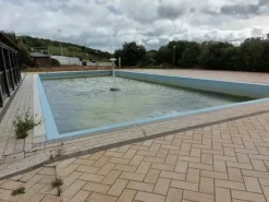#12269 Albergo con piscina e pertinenze