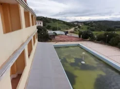 #12269 Albergo con piscina e pertinenze