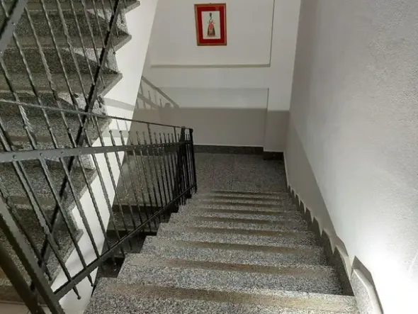 #12269 Albergo con piscina e pertinenze