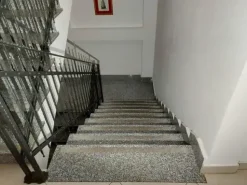 #12269 Albergo con piscina e pertinenze