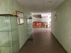 #12269 Albergo con piscina e pertinenze