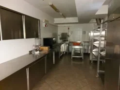 #12269 Albergo con piscina e pertinenze