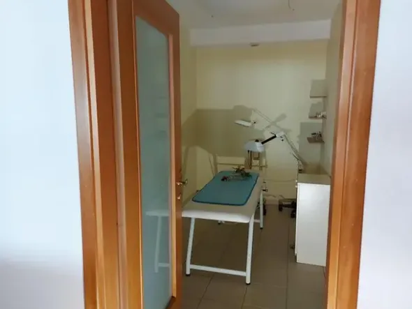 #12269 Albergo con piscina e pertinenze
