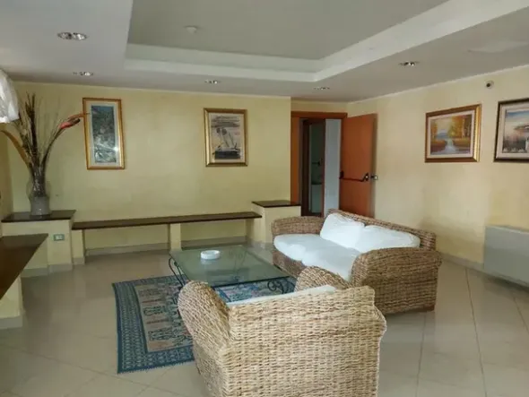 #12269 Albergo con piscina e pertinenze