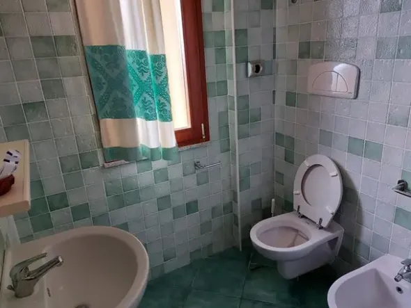 #12269 Albergo con piscina e pertinenze