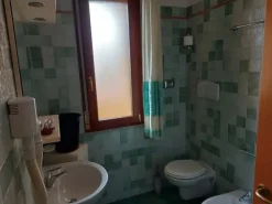 #12269 Albergo con piscina e pertinenze