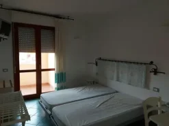 #12269 Albergo con piscina e pertinenze