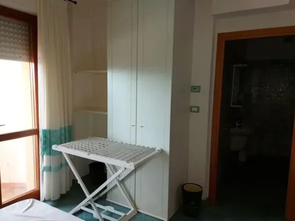#12269 Albergo con piscina e pertinenze