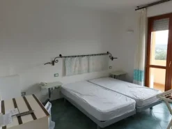 #12269 Albergo con piscina e pertinenze
