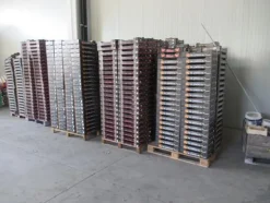 3#4560 Alveoli in pvc e cassette legno per frutta