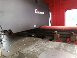 Amada ARCADE 210
