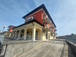 #2638637 Ampio locale commerciale