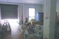 #10919 Ampio locale commerciale con pertinenze