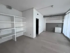 #2639200 Ampio negozio in zona residenziale