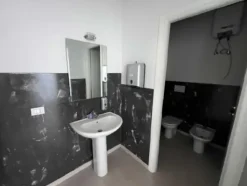 #2639200 Ampio negozio in zona residenziale
