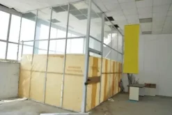 #14775 Ampio salone espositivo e aree urbane