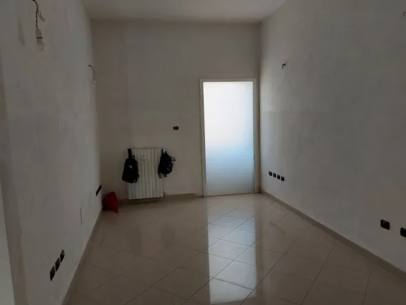 #13355 Appartamento uso ufficio in zona centrale