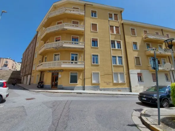 #13355 Appartamento uso ufficio in zona centrale