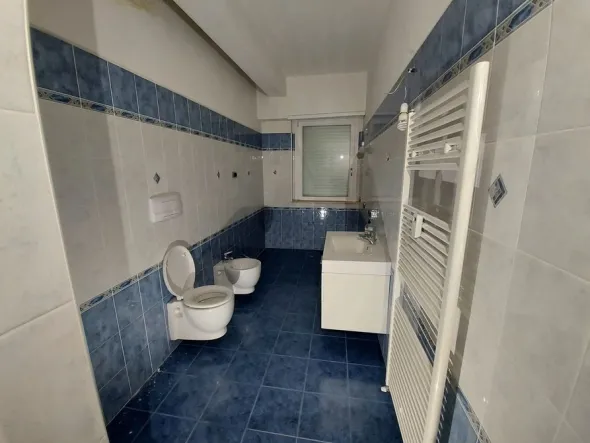 #13355 Appartamento uso ufficio in zona centrale