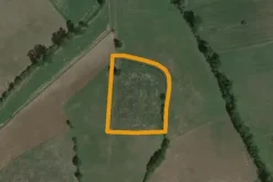 #7551 Appezzamenti di terreno agricolo in collina
