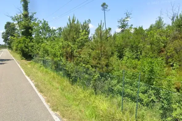 #24386 Appezzamento agricolo in zona boschiva