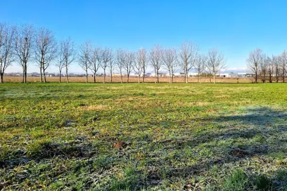#22807 Appezzamento agricolo vicino alla ferrovia