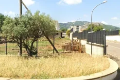 #25936 Appezzamento di 2555 mq in area produttiva