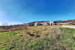 #22738 Area edificabile di 1370 mq