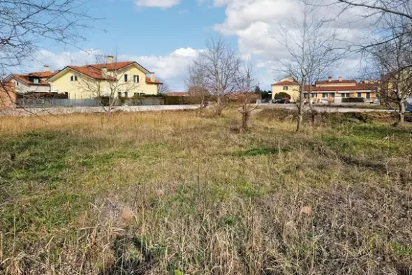 #20196 Area edificabile 918 mq in comparto residenziale