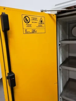 ARMADIO DI SICUREZZA – SAFETYBOX AC 100 GS (ARM-1)