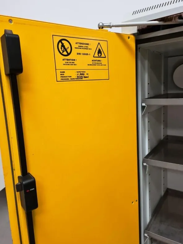ARMADIO DI SICUREZZA – SAFETYBOX AC 100 GS (ARM-1)