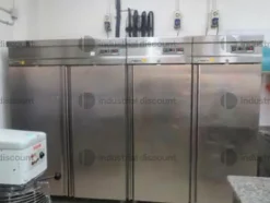 1#8770 Arredamento da bar e pasticceria