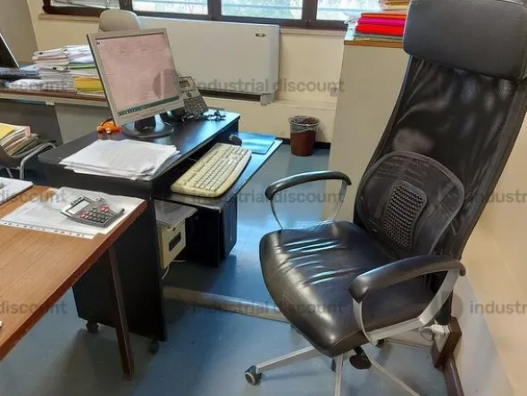 2#8926 Arredamento da uffcio