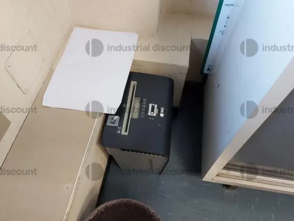 2#8926 Arredamento da uffcio