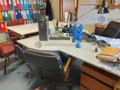 2#8926 Arredamento da uffcio
