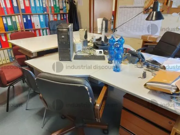 2#8926 Arredamento da uffcio